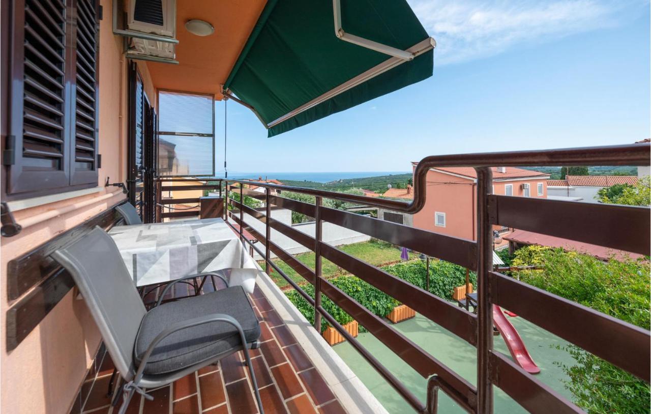 1 Bedroom Amazing Apartment In Peruski Ngoại thất bức ảnh